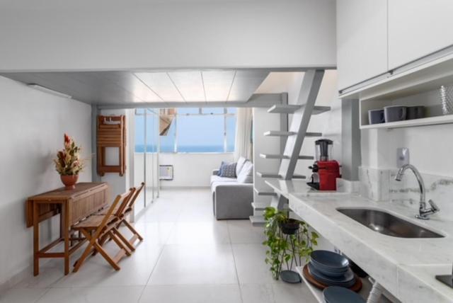 Apartamento Vista Mar Leme. *